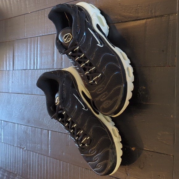 Women's Nike Tn Air Max Plus - Picture 1 of 5